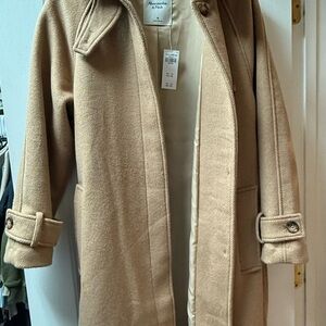 Abercrombie & Fitch Beige Coat